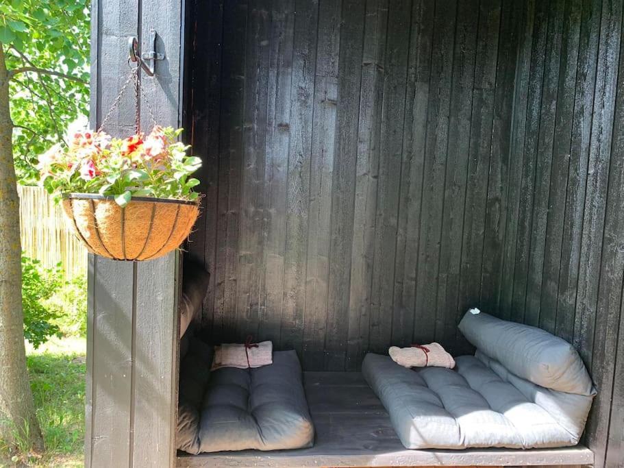 Small Cozy 3-Room House With Terrace & Large Garden Ilmandu 外观 照片